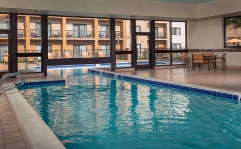 Courtyard Williamsburg Busch Gardens Area - 15