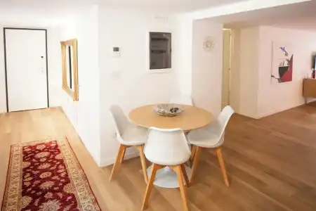 Vis a Vis Apartments - 109
