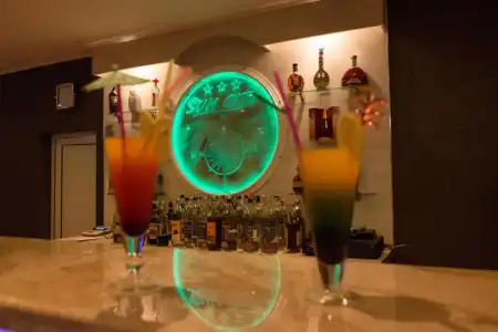 Sun City - All Inclusive - 8