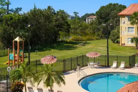 Parc Corniche Condominium Suites - 33