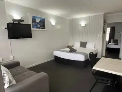 Kensington Motel - 2