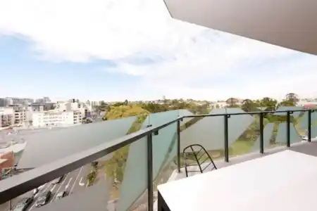 Vine Serviced Apartments - 77