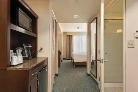 Hilton Garden Inn Overland Park - 61