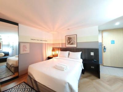 The Studio at Sathorn Terrace - 31