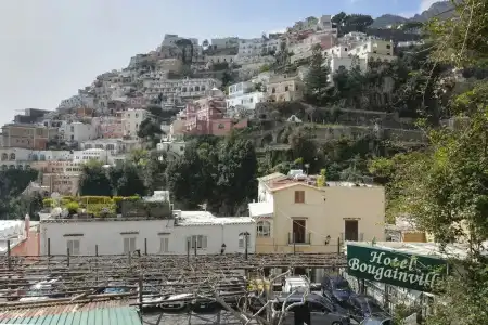 La Bougainville - 140