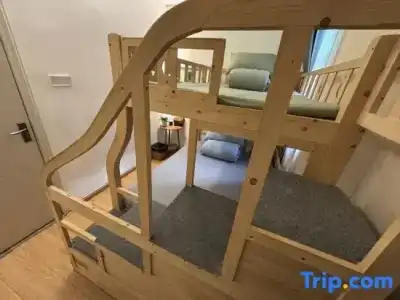Me Town House - 34