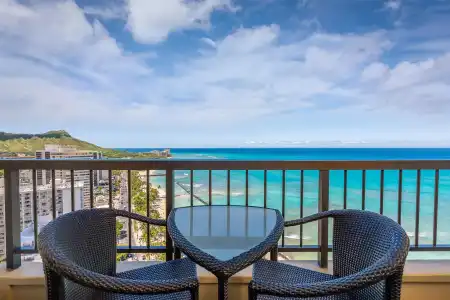 Hyatt Regency Waikiki Beach Resort & Spa - 25