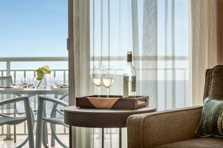 Hilton Ocean City Oceanfront Suites - 32