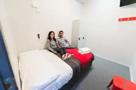 Urbanz - Hostel - 67