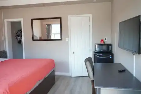 Knights Inn Burlington, ON - 77