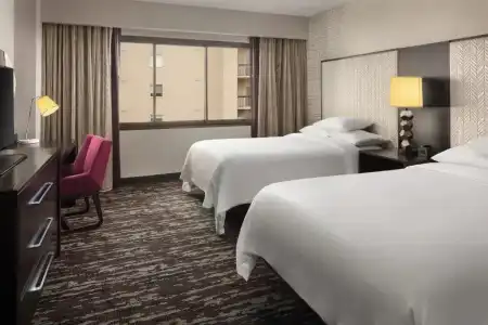 Embassy Suites by Hilton Crystal City National Airport - 93
