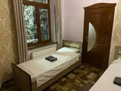 Hostel Highway - 15