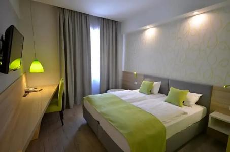 Emonec - 46