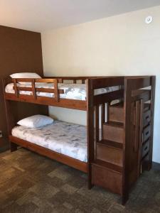 Boothill Inn And Suites - 4