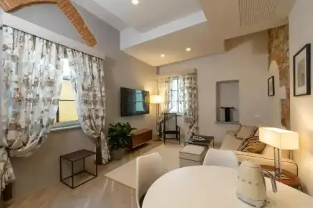 Donati Luxury Tower Suites - 43