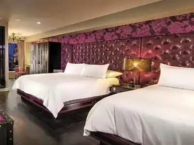 The Cromwell - 34