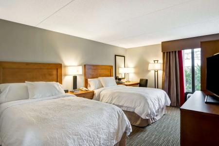 Hampton Inn Norfolk-Naval Base - 3