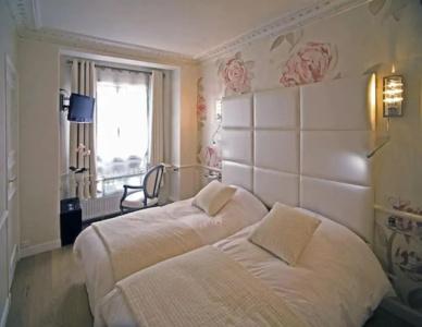 Hôtel Gavarni - 79