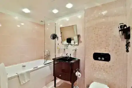 Le Meurice - 90