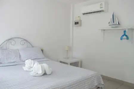 Charlie's Bungalow - 2