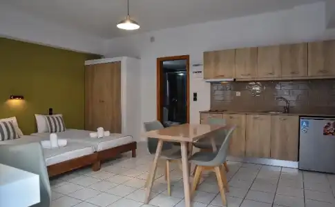 Iraklis Studios & Apartments - 135