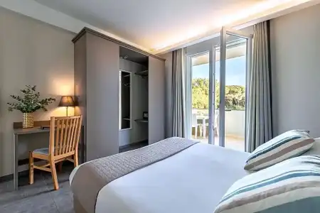 Golden Apartments - 42