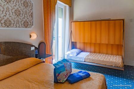 River Fronte Mare Con Piscina - 73