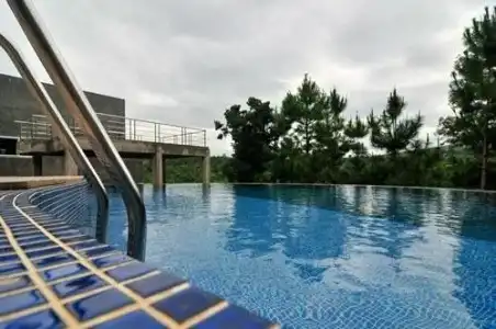 On The Rock Chaiyaphum Bed & Breakfast - 4