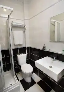 La Pazza Suites - 9