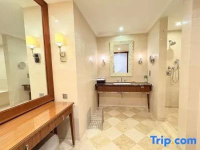 Wuhan Jin Jiang International - 77