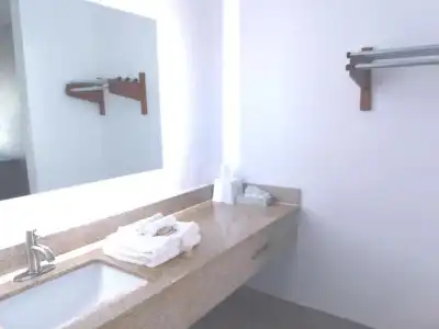 Gateway Inn Savannah - 6