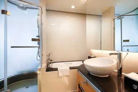 Regal Jinfeng - 62