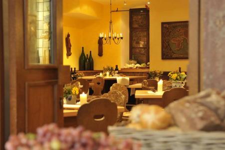 Breuer's Rüdesheimer Schloss - 6