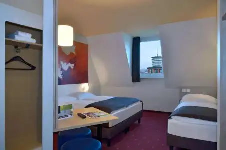 B&B Stuttgart-Bad Cannstatt - 36