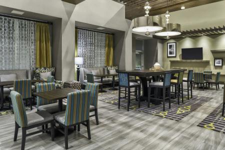 Hampton Inn & Suites Los Angeles/Hollywood - 16