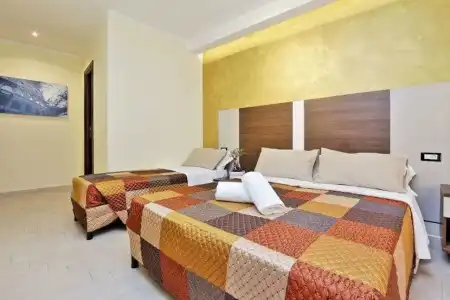 Roma Suite Centro - 4