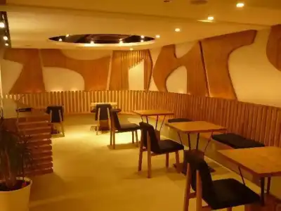R's FOREST INN - 12