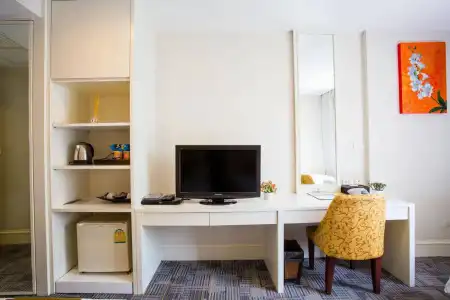 Aphrodite Inn Bangkok - 6