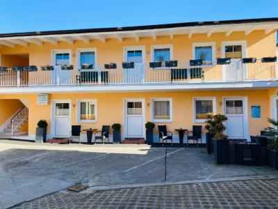 Pension & Ferienwohnungen Schneidereit - 53