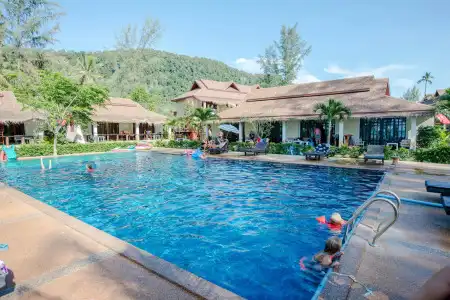 Banana Beach Resort - 10
