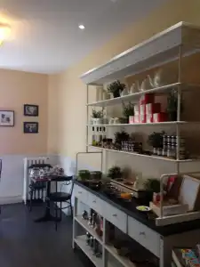 Regina - 10