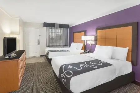 Baymont by Wyndham Greenville Woodruff Rd - 3