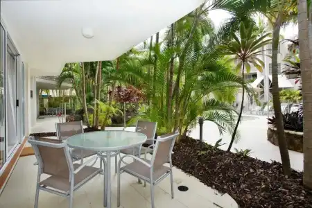Noosa Tropicana - 135