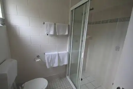 The Colonial Rose Motel - 9