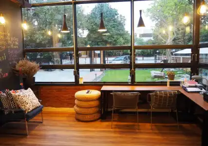 Sherloft Home & Hostel - 9