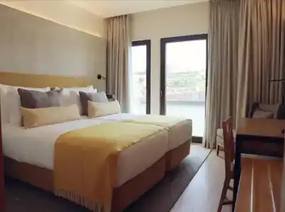 Neya Porto - 53