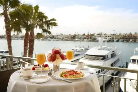 Balboa Bay Resort - 11