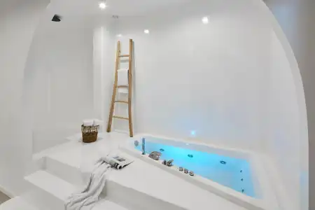 Arco Solium Suites - 101