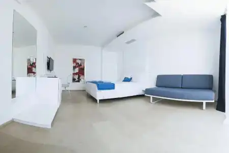White Bay - 24
