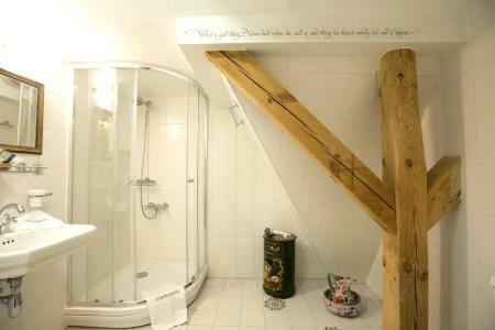 Shakespeare Boutique - 38